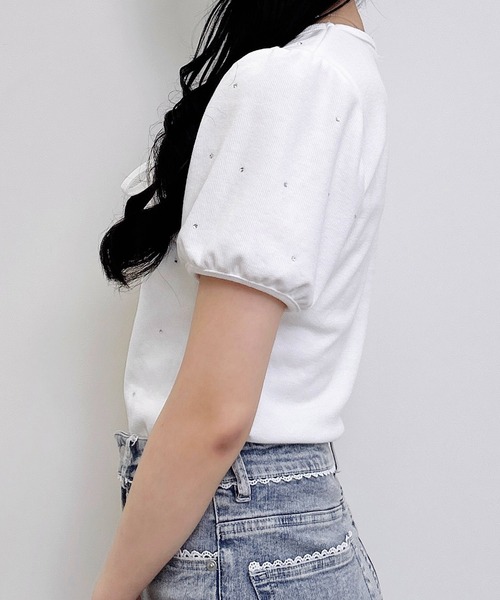 INGNI(イング)の「ラインストーン飛ばしデコルテオープンリボンリブトップス(Tシャツ/カットソー・レディース・オフホワイト/ブラック/ライトピンク・M)」の6枚目の写真