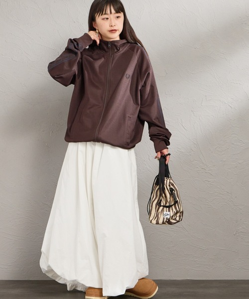 FRED PERRY（フレッドペリー）の「【WEB限定】[FRED PERRY/フレッドペリー] コントラストテープ トラックジャケット（ジャージ・レディース・ブラック/ダークブラウン・L/M/S/XL）」の6枚目の写真