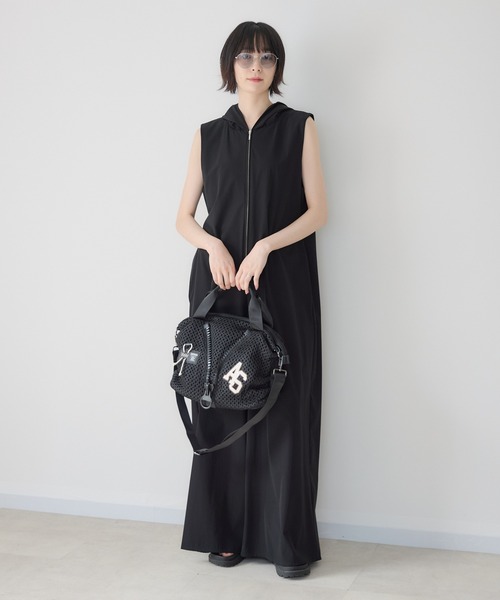 Paradise Picnic（パラダイスピクニック）の「【WEB限定】【接触冷感/撥水】cloche 機能素材フーディサロペット（サロペット/オーバーオール・レディース・ブラック/ベージュ/ブラウン・FREE）」の5枚目の写真