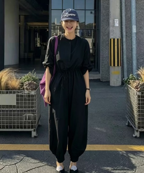 FAVORITO(ファヴォリート)の「ウエストマークオールインワン(つなぎ/オールインワン・レディース・ピンク/ブラック・F)」の1枚目の写真