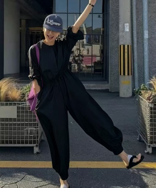 FAVORITO(ファヴォリート)の「ウエストマークオールインワン(つなぎ/オールインワン・レディース・ピンク/ブラック・F)」の4枚目の写真