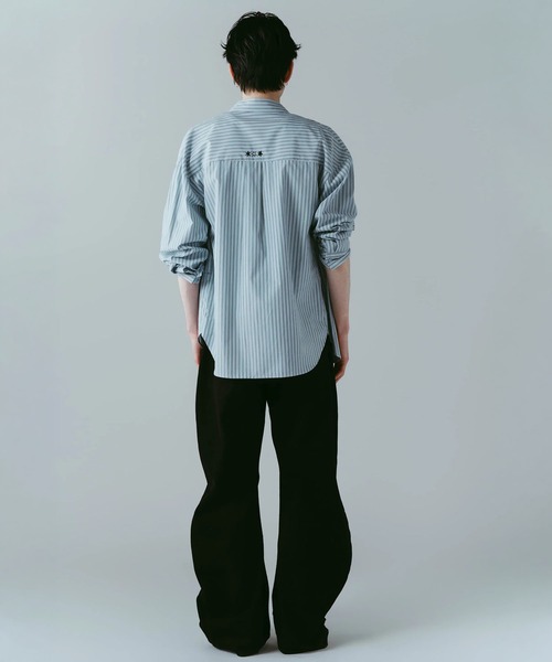 Knuth Marf（クヌースマーフ）の「embroidered shirt(unisex)（シャツ/ブラウス・レディース・ストライプ/アイボリー・FREE）」の11枚目の写真