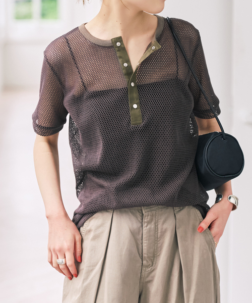 Spick & Span（スピックアンドスパン）の「ACASAM / アカサム メッシュヘンリー（Tシャツ/カットソー・レディース・ブラック/カーキ・FREE）」の19枚目の写真