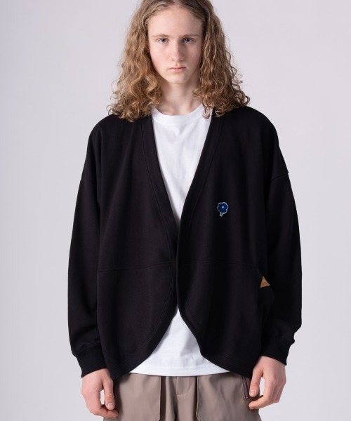 rehacer(レアセル)の「rehacer : Arc back Dolman Cardigan / アークバック ドルマン カーディガン(カーディガン/ボレロ・メンズ・ブラック/グレー・SMALL/MEDIUM/X-LARGE/LARGE)」の19枚目の写真