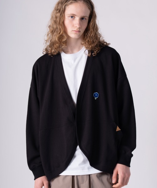 rehacer(レアセル)の「rehacer : Arc back Dolman Cardigan / アークバック ドルマン カーディガン(カーディガン/ボレロ・メンズ・ブラック/グレー・SMALL/MEDIUM/X-LARGE/LARGE)」の20枚目の写真