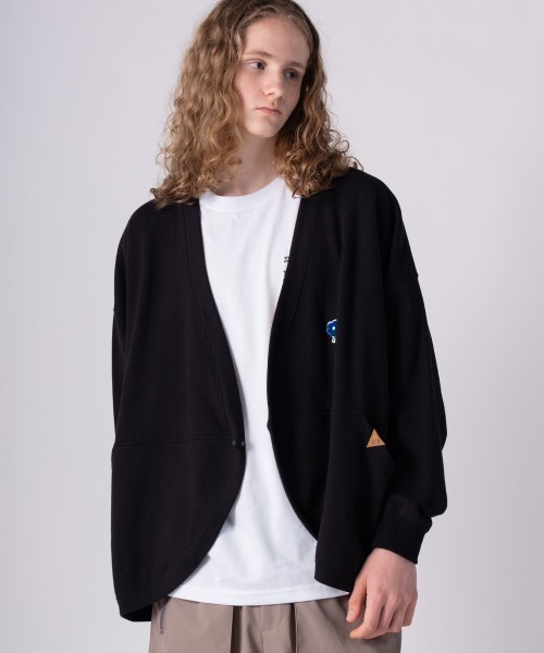 rehacer(レアセル)の「rehacer : Arc back Dolman Cardigan / アークバック ドルマン カーディガン(カーディガン/ボレロ・メンズ・ブラック/グレー・SMALL/MEDIUM/X-LARGE/LARGE)」の22枚目の写真