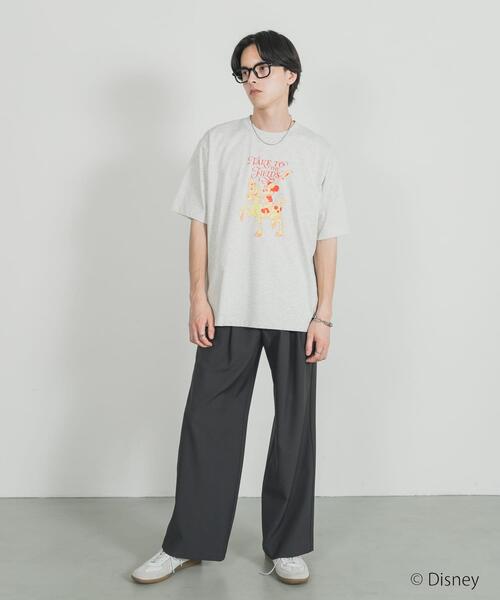 SENSE OF PLACE by URBAN RESEARCH(センスオブプレイスバイアーバンリサーチ)の「別注/Disney/グラフィックTシャツA(Tシャツ/カットソー・メンズ・ライトグレー/ライトブルー/ブラウン・MEDIUM/LARGE)」の7枚目の写真