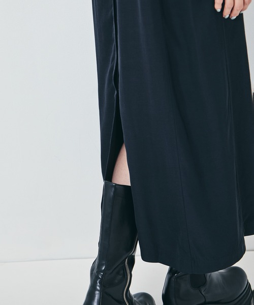 TOGA PULLA（トーガ　プルラ）の「【TOGA PULLA/トーガプルラ】Rayon silk twill dress/レーヨンシルクツイルドレス（ワンピース・レディース・ブラック・38）」の9枚目の写真