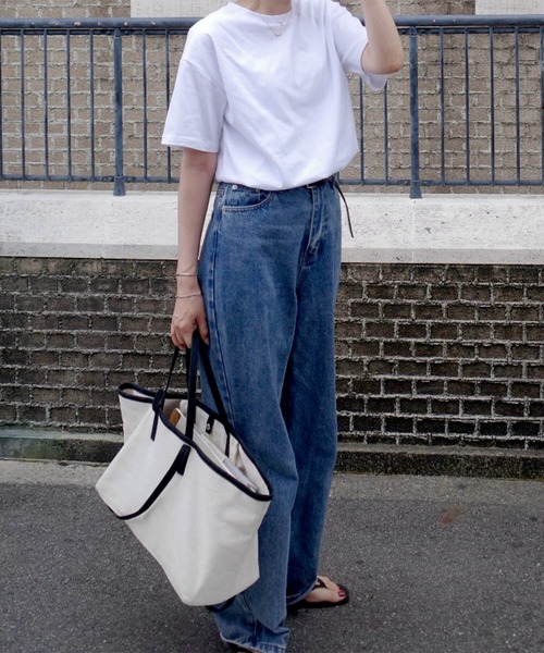 ISOOK（アイスー）の「ソフトホワイトTシャツ(eri. select) / シンプルトップス 無地 白T 半袖 クルーネック オーバーサイズ（Tシャツ/カットソー・レディース・ホワイト・FREE）」の5枚目の写真