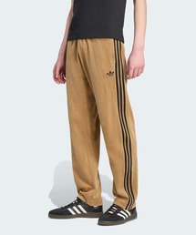 adidas(アディダス)の「SST アディカラー ベロア パンツ アディダスオリジナルス adidas Originals(スウェットパンツ)」