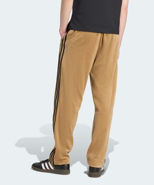 adidas（アディダス）の「SST アディカラー ベロア パンツ / アディダスオリジナルス adidas Originals（スウェットパンツ・メンズ・ブラウン・LARGE/4XL/X-SMALL/SMALL/5XL/MEDIUM/X-LARGE/XX-SMALL/XX-LARGE/3XL）」の2枚目の写真