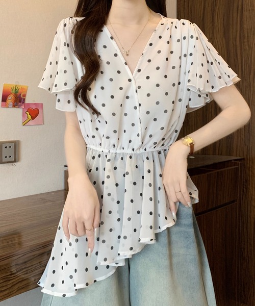 Girly Doll(ガーリードール)の「ドット柄シフォンVネックフレアブラウス(シャツ/ブラウス・レディース・ブラック/ホワイト・FREE)」の17枚目の写真