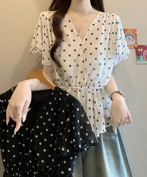 Girly Doll(ガーリードール)の「ドット柄シフォンVネックフレアブラウス(シャツ/ブラウス・レディース・ブラック/ホワイト・FREE)」の12枚目の写真