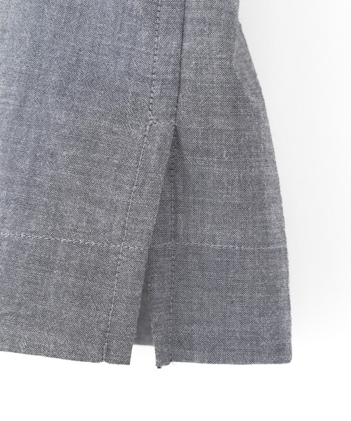 MARGARET HOWELL（マーガレットハウエル）の「FINE COTTON CHAMBRAY（シャツ/ブラウス・レディース・チャコール・1/2）」の8枚目の写真