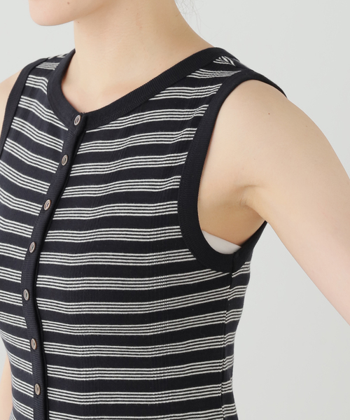 OUTDOOR PRODUCTS（アウトドアプロダクツ）の「miller prib Henley tank（Tシャツ/カットソー・レディース・ブラック系その他/チャコールグレー/キャメル・FREE）」の6枚目の写真
