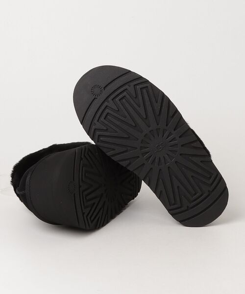 UGG（アグ）の「UGG / アグ：【レディース】W FUNKETTE：1113474[DEA]（サンダル・レディース・ブラウン系その他/ブラック・22cm/25cm/24cm/23cm）」の4枚目の写真
