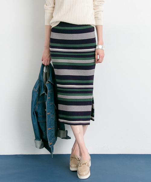 URBAN RESEARCH（アーバンリサーチ）の「UR レトロボーダースカート（スカート・レディース・ホワイト系その他/グリーン系その他・FREE）」の2枚目の写真