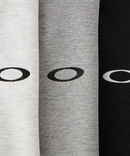 OAKLEY（オークリー）の「【WEB限定】[OAKLEY/オークリー] RE-FOUNDATIONAL FLEECE 1.0 クルーネックスウェット（スウェット・メンズ・グレー/ライトグレー/ブラック・XS/S/M）」の4枚目の写真