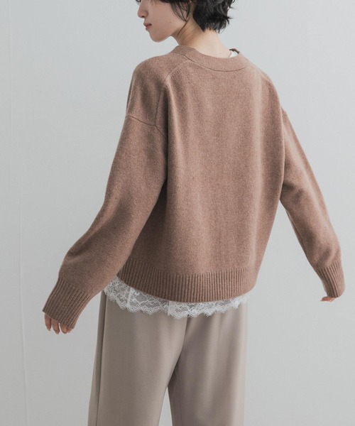 URBAN RESEARCH DOORS(アーバンリサーチドアーズ)の「AQUAウールカシミヤVネックカーディガン(ニット/セーター・レディース・ライトグレー/グレー/ブラウン系その他・FREE)」の13枚目の写真
