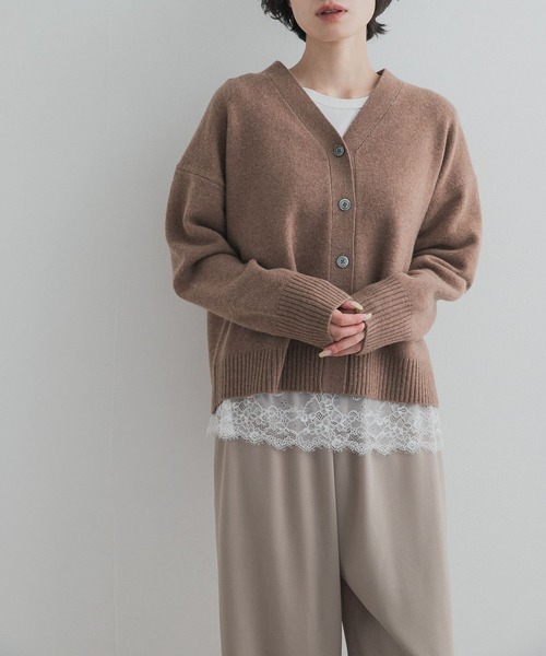 URBAN RESEARCH DOORS(アーバンリサーチドアーズ)の「AQUAウールカシミヤVネックカーディガン(ニット/セーター・レディース・ライトグレー/グレー/ブラウン系その他・FREE)」の9枚目の写真
