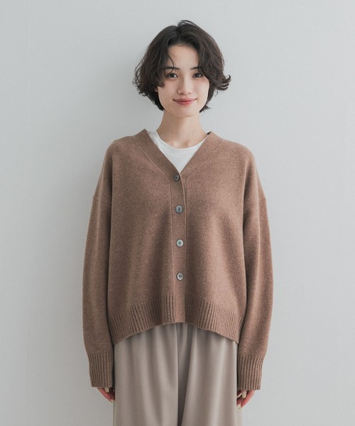 URBAN RESEARCH DOORS(アーバンリサーチドアーズ)の「AQUAウールカシミヤVネックカーディガン(ニット/セーター・レディース・ライトグレー/グレー/ブラウン系その他・FREE)」の7枚目の写真