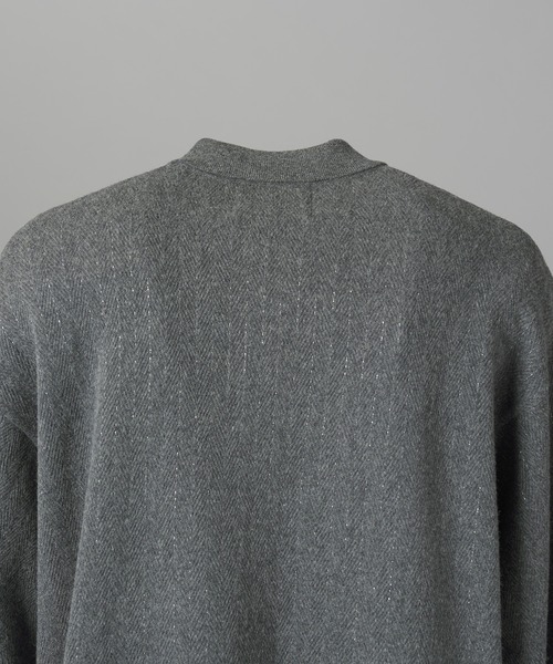 MAISON SPECIAL（メゾンスペシャル）の「《UNISEX》シャイニーストライプへリンボーンプライムオーバーハーフジップニット/Shiny Stripe Herringbone Prime-Over Half-Zip Sweater【MAISON SPECIAL/メゾンスペシャル】■セットアップ対応■（ニット/セーター・メンズ・チャコールグレー/ブラック・0/1/2）」の4枚目の写真