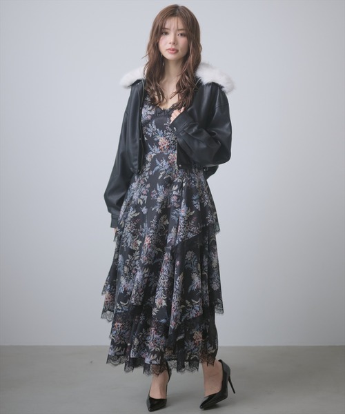 AND COUTURE(アンドクチュール)の「エクラフルールプリントワンピース(ワンピース・レディース・ブラック/ブルー・FREE)」の22枚目の写真