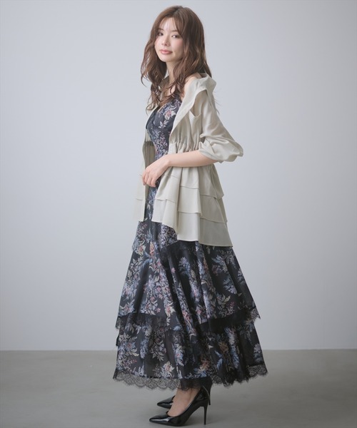 AND COUTURE(アンドクチュール)の「エクラフルールプリントワンピース(ワンピース・レディース・ブラック/ブルー・FREE)」の19枚目の写真