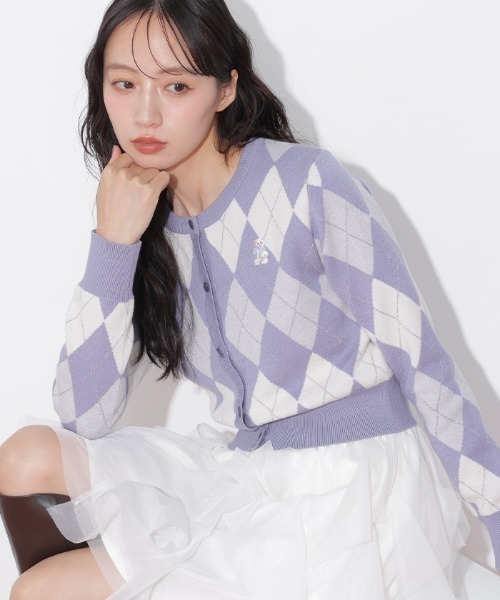 JILL by JILL STUART(ジルバイジルスチュアート)の「<BEARシリーズ>ラメアーガイルニット(ニット/セーター・レディース・ネイビー系1/ピンク系その他/ブラウン系その他/ブルー系その他・FREE)」の1枚目の写真
