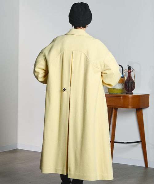 mici（ミチ）の「mici/RIB CUFFS VOLUME SLEEVE COAT（ステンカラーコート・レディース・ライトイエロー/ブラック・M/S）」の6枚目の写真