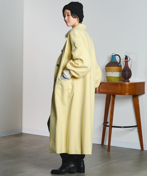 mici（ミチ）の「mici/RIB CUFFS VOLUME SLEEVE COAT（ステンカラーコート・レディース・ライトイエロー/ブラック・M/S）」の8枚目の写真