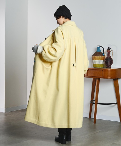 mici（ミチ）の「mici/RIB CUFFS VOLUME SLEEVE COAT（ステンカラーコート・レディース・ライトイエロー/ブラック・M/S）」の9枚目の写真