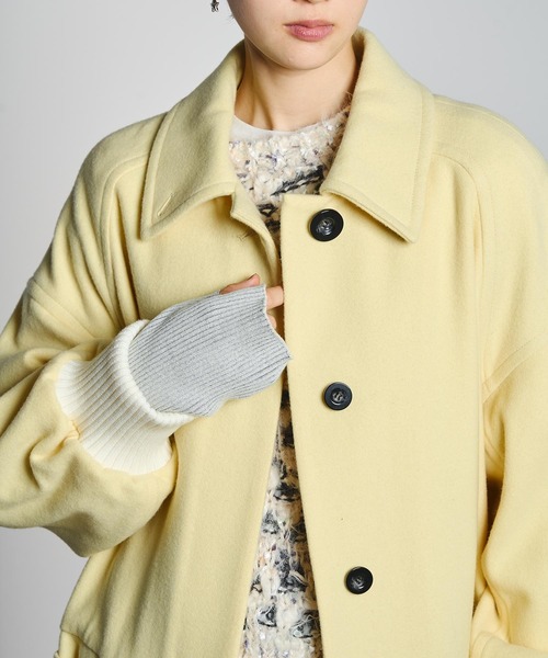 mici（ミチ）の「mici/RIB CUFFS VOLUME SLEEVE COAT（ステンカラーコート・レディース・ライトイエロー/ブラック・M/S）」の11枚目の写真