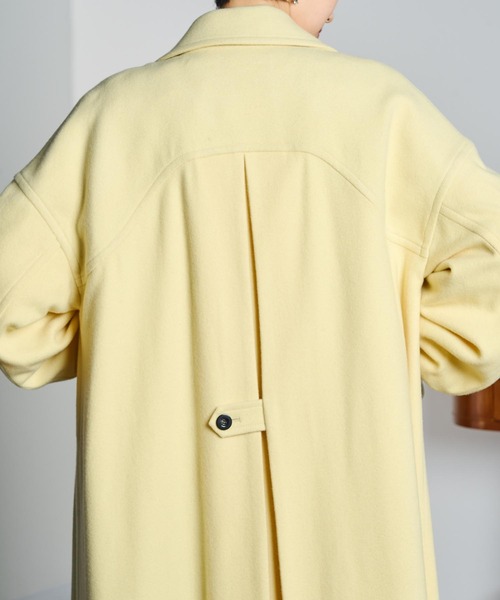 mici（ミチ）の「mici/RIB CUFFS VOLUME SLEEVE COAT（ステンカラーコート・レディース・ライトイエロー/ブラック・M/S）」の14枚目の写真