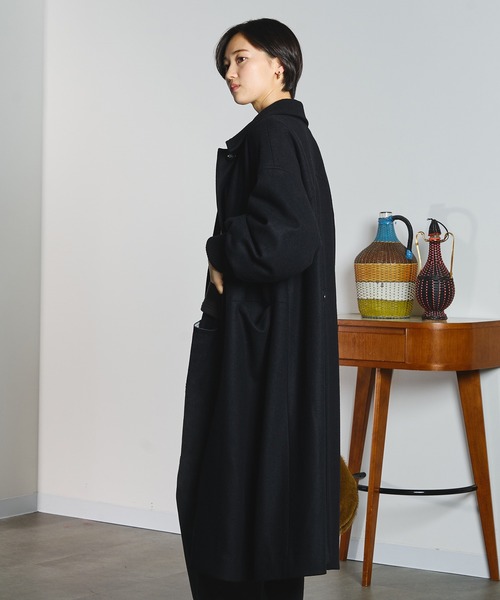 mici（ミチ）の「mici/RIB CUFFS VOLUME SLEEVE COAT（ステンカラーコート・レディース・ライトイエロー/ブラック・M/S）」の18枚目の写真