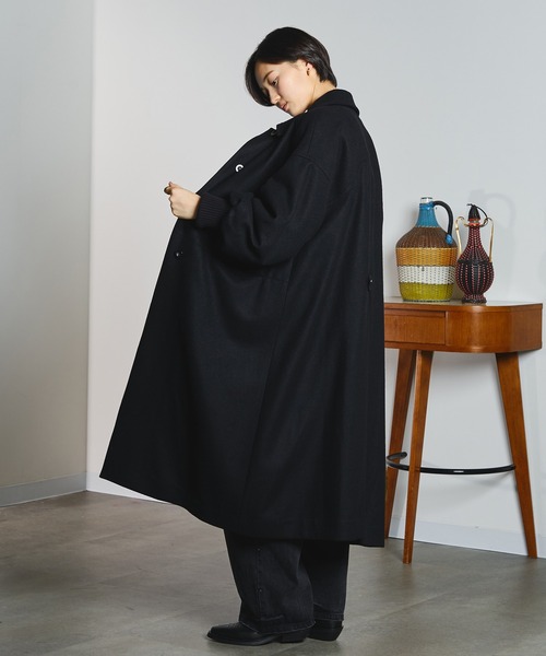 mici（ミチ）の「mici/RIB CUFFS VOLUME SLEEVE COAT（ステンカラーコート・レディース・ライトイエロー/ブラック・M/S）」の21枚目の写真