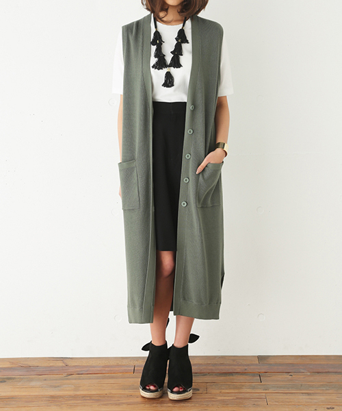 SLY（スライ）の「LONG HG GILET（ベスト・レディース・トップグレー/ホワイト/カーキ/ブラック/ベージュ・FREE）」の5枚目の写真