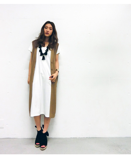 SLY（スライ）の「LONG HG GILET（ベスト・レディース・トップグレー/ホワイト/カーキ/ブラック/ベージュ・FREE）」の12枚目の写真