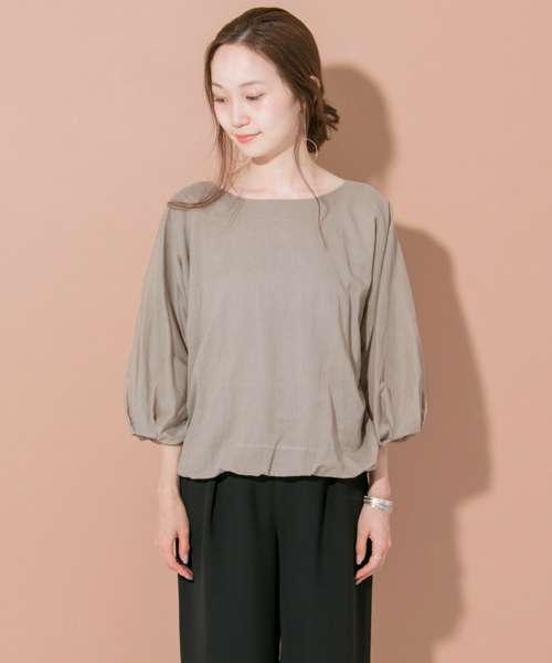 URBAN RESEARCH(アーバンリサーチ)の「UR バルーンブラウス(シャツ/ブラウス・レディース・ピンク系その他/オフホワイト/ライトカーキ・FREE)」の17枚目の写真