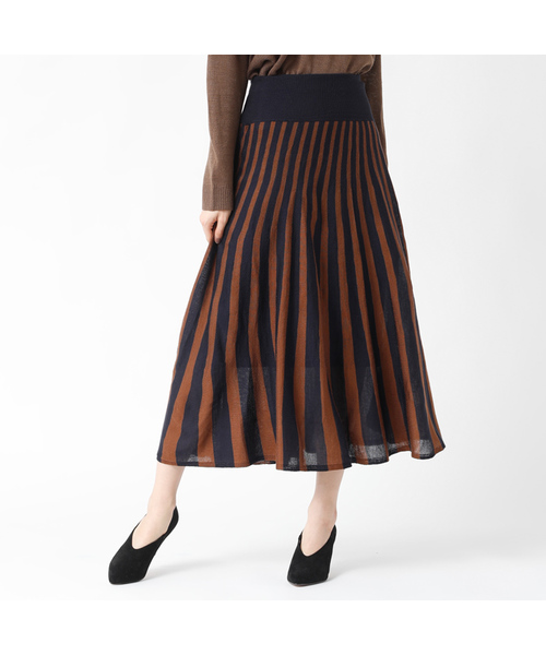 titivate（ティティベイト）の「ｽﾄﾗｲﾌﾟﾆｯﾄﾐﾃﾞｨｱﾑｽｶｰﾄ（スカート・レディース・グレー×ホワイト/ブラック×ホワイト/ベージュ系その他/ブルー系その他/グリーン系その他・FREE）」の5枚目の写真