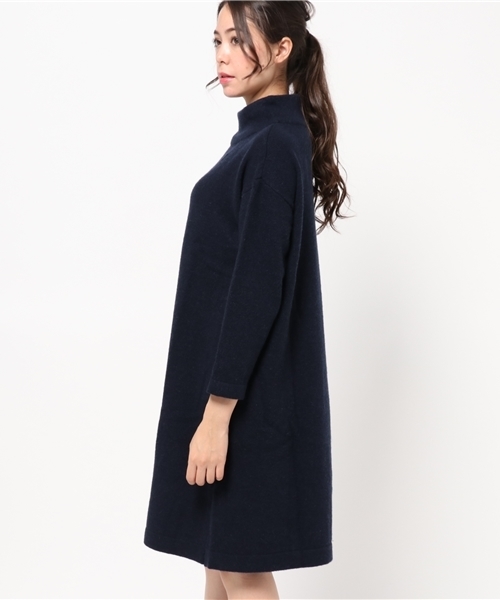 LBC（エルビーシー）の「ラムナイロンケーブルタートルワンピース（ワンピース・レディース・グレー/ネイビー・MEDIUM）」の4枚目の写真