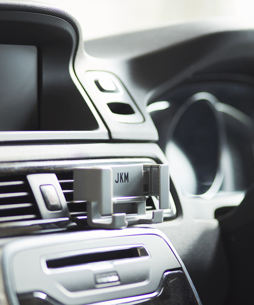 JKM（ジェイケイエム）の「JKM スマホルダー ワイドアーム（アウトドアグッズ・レディース・ネイビー/グレー/カーキ・ONE SIZE）」の20枚目の写真