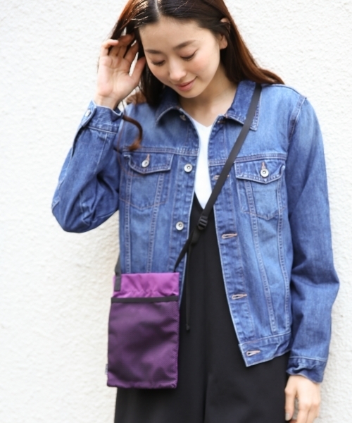 LEPSIM（レプシィム）の「ナイロンミニサコッシュ　784316（ボディバッグ/ウエストポーチ・レディース・ブラック/ベージュ/パープル/グレー/ブルーグリーン・ONE SIZE）」の5枚目の写真