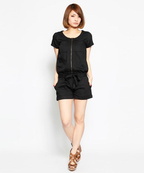 X-girl（エックスガール）の「HERRINGBONE SHORT ALL IN ONE（つなぎ/オールインワン・レディース・ブラック/オリーブ・1/2）」の2枚目の写真