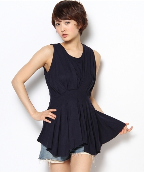 mysty woman（ミスティウーマン）の「箔プリントノースリーブチュニック（チュニック・レディース・ピンク/オフホワイト/ネイビー/トップグレー・MEDIUM）」の4枚目の写真