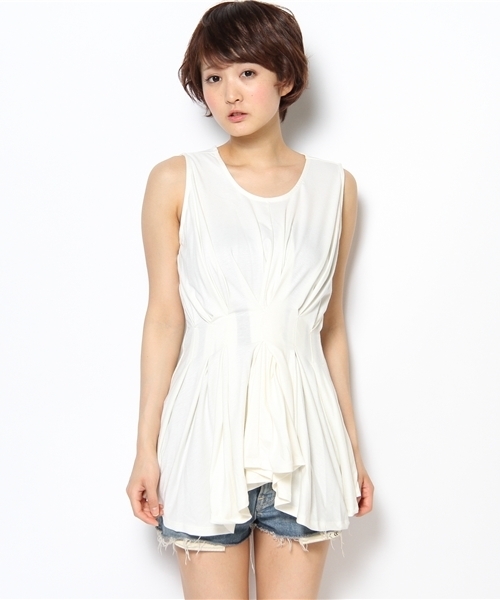 mysty woman（ミスティウーマン）の「箔プリントノースリーブチュニック（チュニック・レディース・ピンク/オフホワイト/ネイビー/トップグレー・MEDIUM）」の5枚目の写真