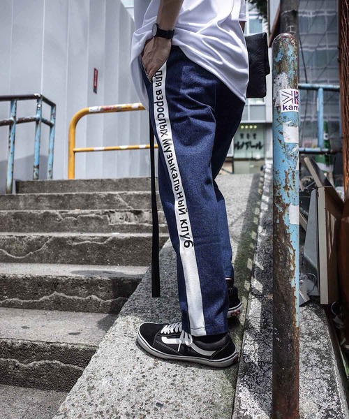 AFYF（エーエフワイエフ）の「rovtski 2018AFYF DENIMRUSSIAN LINE PANT（デニムパンツ・メンズ・インディゴブルー/ケミカルウォッシュ・MEDIUM/LARGE）」の2枚目の写真
