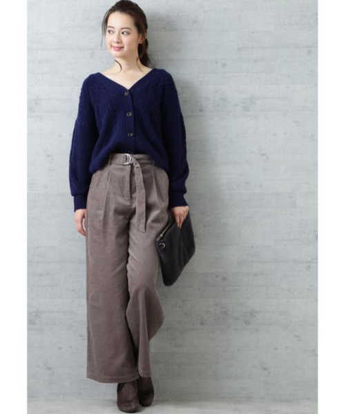 NATURAL BEAUTY BASIC(ナチュラルビューティーベーシック)の「ケーブルニット2WAYカーディガン(カーディガン/ボレロ・レディース・ネイビー/オフホワイト/ピンク・MEDIUM)」の18枚目の写真