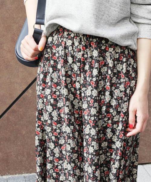 JOURNAL STANDARD relume(ジャーナルスタンダード レリューム)の「フラワープリント マーメイドスカート(スカート・レディース・ブラック/ネイビー・FREE)」の21枚目の写真