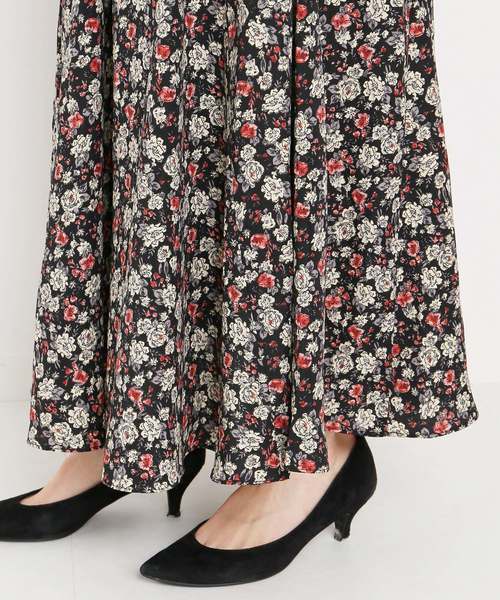 JOURNAL STANDARD relume(ジャーナルスタンダード レリューム)の「フラワープリント マーメイドスカート(スカート・レディース・ブラック/ネイビー・FREE)」の14枚目の写真